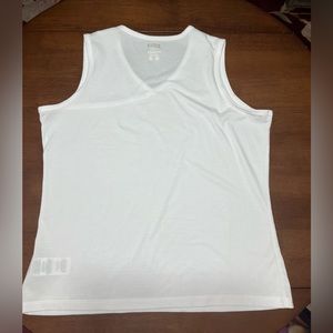 🌸 3/$18 🌸 Columbia white tank top XL